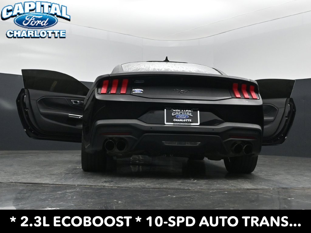 Used 2025 Ford Mustang Premium RWD image 36