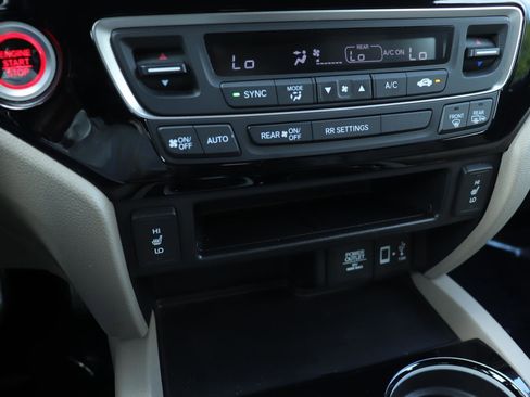 Used 2019 Honda Ridgeline RTL-E image 36