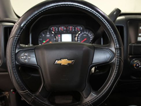 Used 2018 Chevrolet Silverado 1500 Custom w/ Custom Value Package AWD/4WD image 16