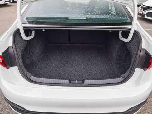 Used 2025 Volkswagen Jetta Sport image 26