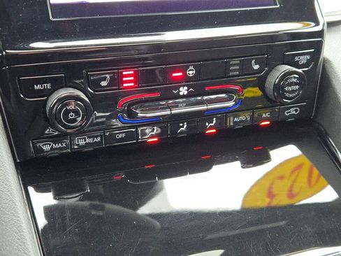 Certified 2023 Jeep Grand Cherokee L Laredo image 29