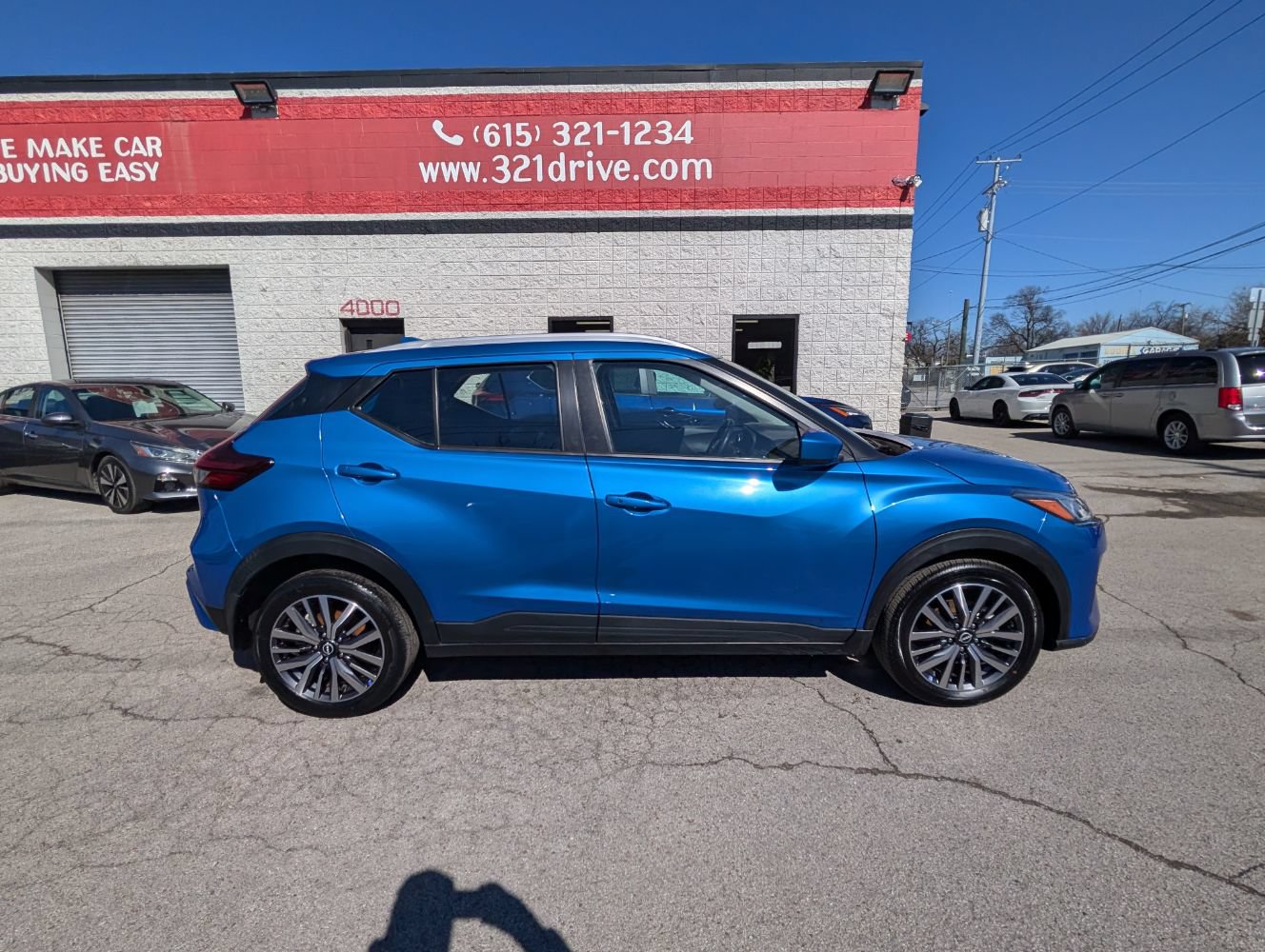 Used 2024 Nissan Kicks SV FWD image 5