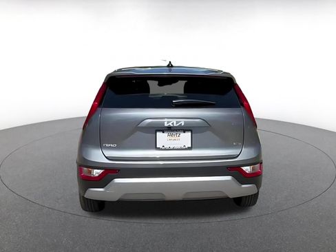 Used 2026 Kia Niro LX FWD image 12