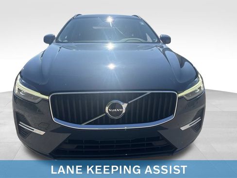 Used 2022 Volvo XC60 B5 Momentum w/ Protection Package Premier FWD image 17