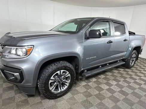 Used 2022 Chevrolet Colorado Z71 AWD/4WD image 7