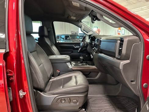 Used 2022 GMC Sierra 1500 SLT AWD/4WD image 40