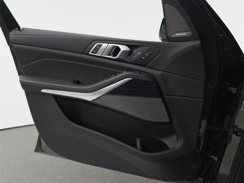 New 2026 BMW X5 M60i image 26