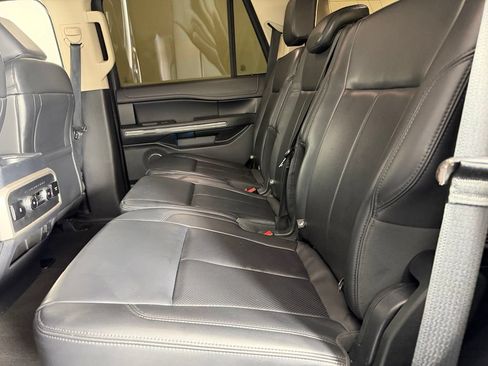 Used 2024 Ford Expedition XLT AWD/4WD image 26