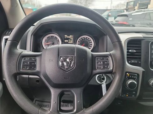 Used 2019 RAM 1500 Classic SLT AWD/4WD image 13