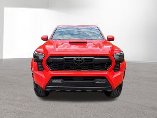 Used 2024 Toyota Tacoma TRD Sport w/ TRD Sport Premium Package AWD/4WD video 2
