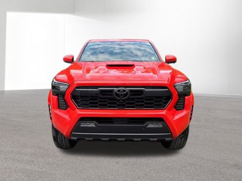 Used 2024 Toyota Tacoma TRD Sport w/ TRD Sport Premium Package AWD/4WD image 2