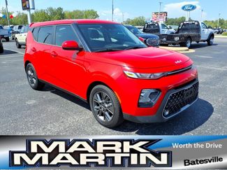 Used 2022 Kia Soul EX image 1