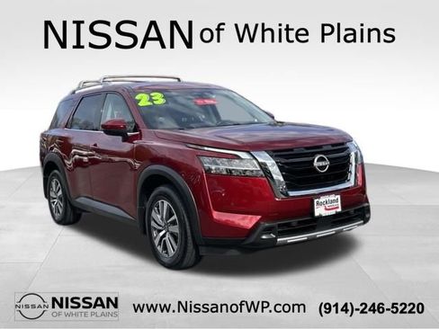 Certified 2023 Nissan Pathfinder SL AWD/4WD image 3