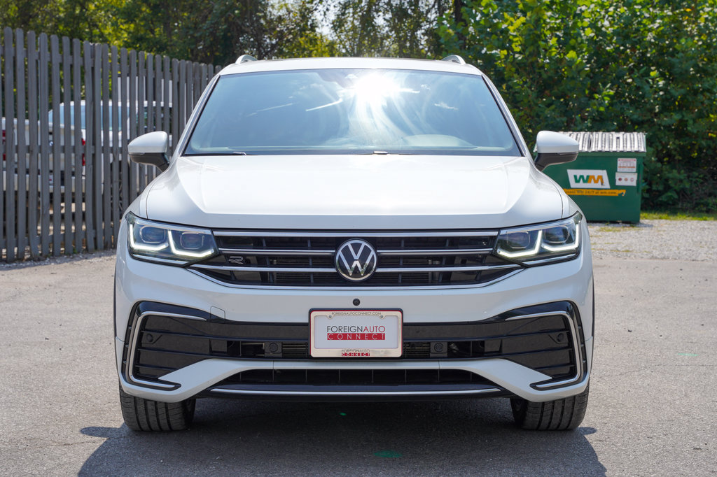 Used 2022 Volkswagen Tiguan SEL R-Line AWD/4WD image 11