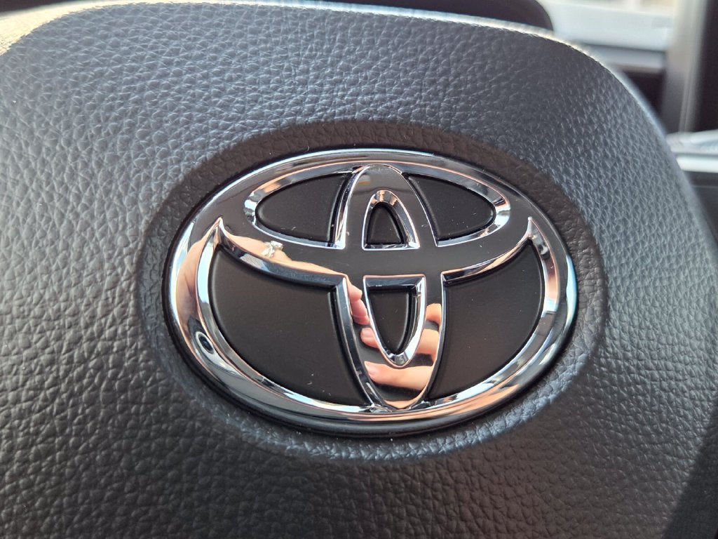 New 2026 Toyota Corolla Cross LE FWD image 28