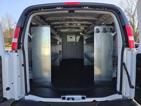 New 2026 Chevrolet Express 2500 Extended w/ Driver Convenience Package image 9