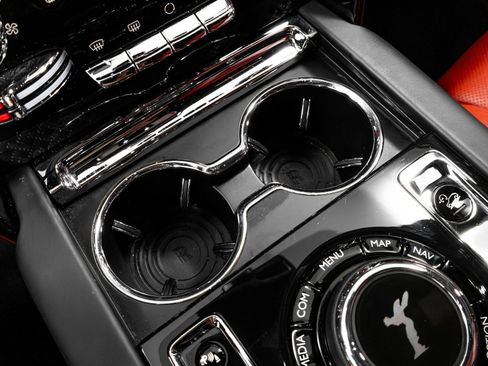 Used 2021 Rolls-Royce Cullinan Black Badge AWD/4WD image 85