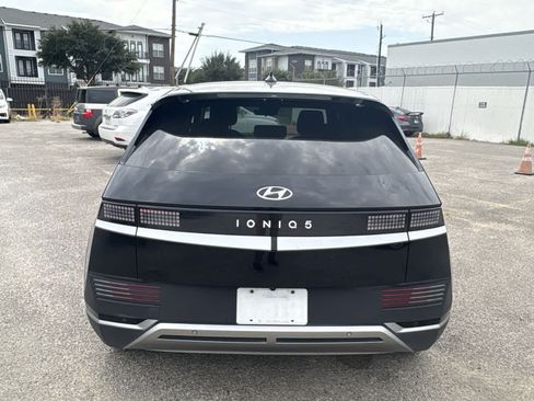 Used 2023 Hyundai Ioniq 5 SE RWD image 5