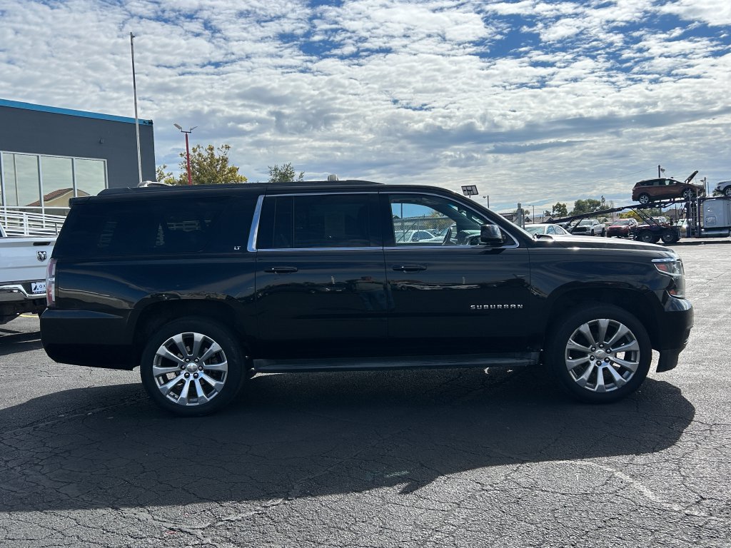 Used 2015 Chevrolet Suburban LT w/ Luxury Package AWD/4WD image 2