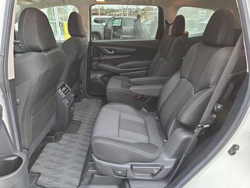 Certified 2024 Subaru Ascent Premium w/ Convenience Package image 15