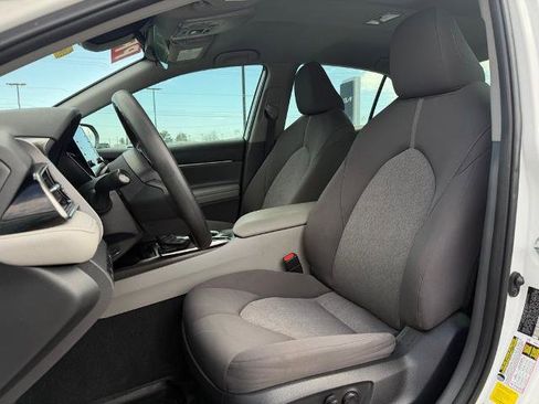 Used 2023 Toyota Camry LE image 10