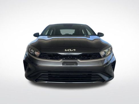 Used 2024 Kia Forte LXS FWD image 2