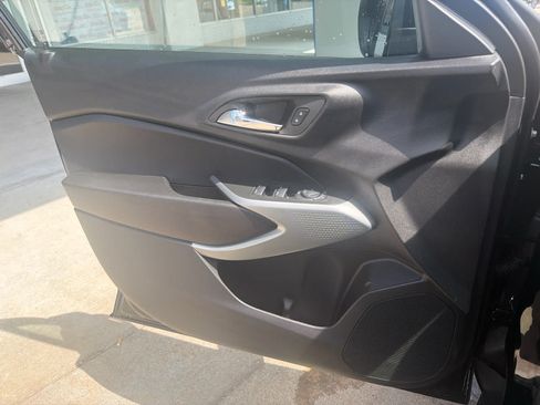 Used 2026 Chevrolet Trax LS w/ LS Convenience Package FWD image 22