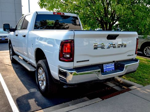 Used 2026 RAM 2500 Big Horn AWD/4WD image 17
