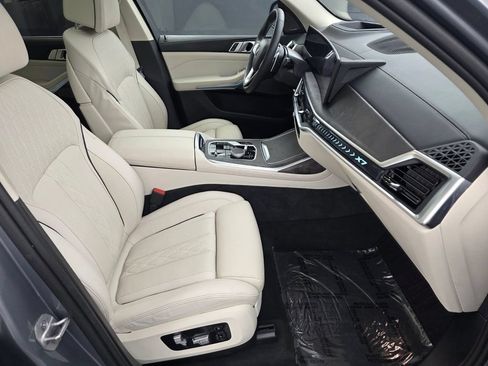 Certified 2024 BMW X7 xDrive40i w/ Premium Package AWD/4WD image 30