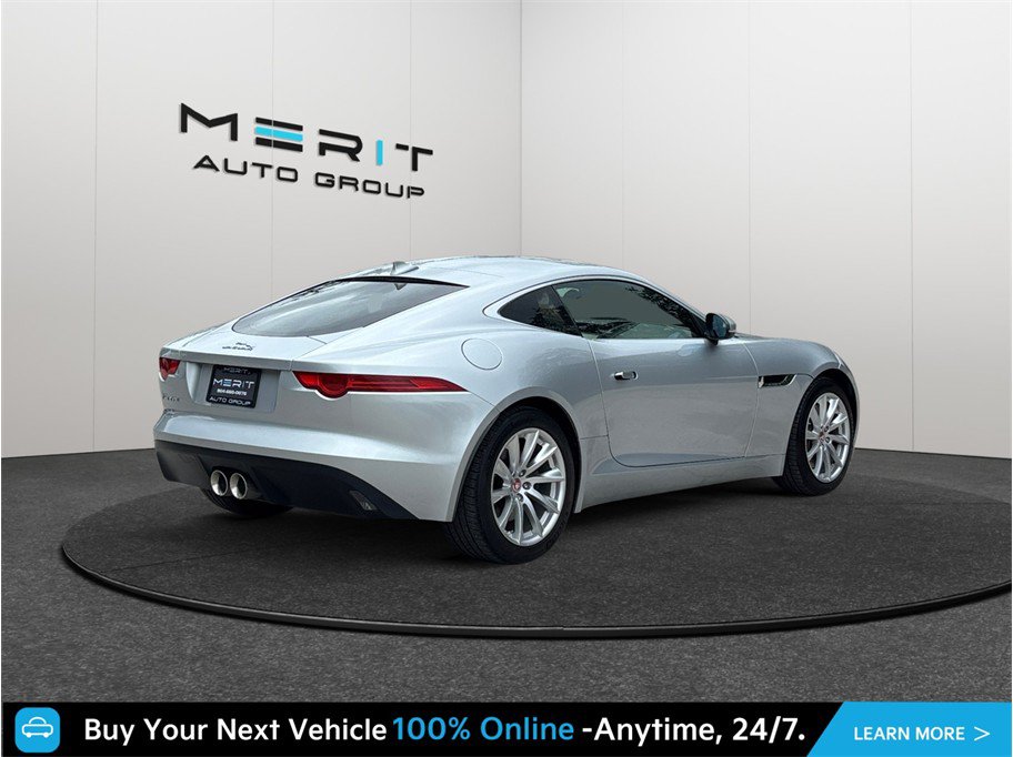 Used 2017 Jaguar F-TYPE Coupe RWD image 9