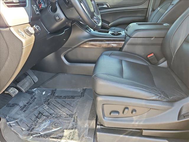 Used 2019 Chevrolet Tahoe LT w/ Luxury Package AWD/4WD image 15