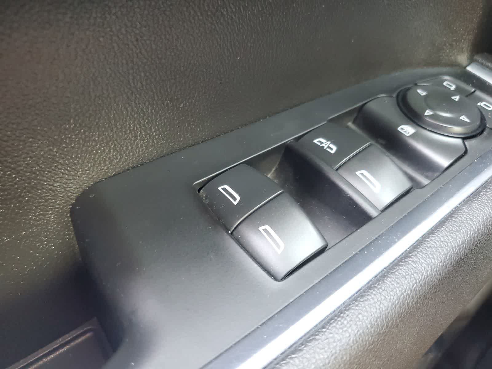 Used 2025 Chevrolet Silverado 1500 LT AWD/4WD image 24