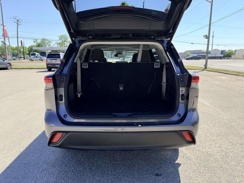 Certified 2025 Toyota Highlander XLE AWD/4WD image 15