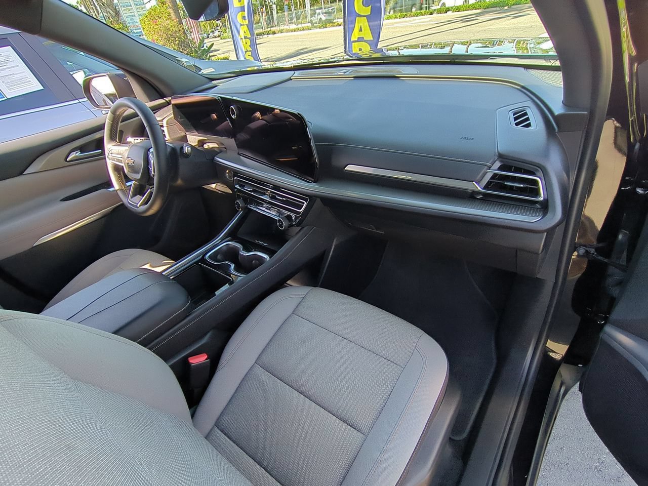 Used 2026 Chevrolet Traverse LT w/ Driver Confidence Package FWD image 28