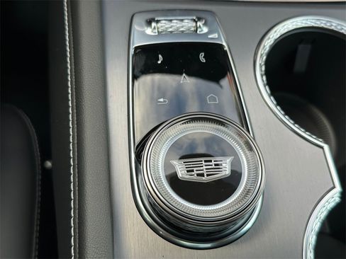 New 2026 Cadillac Vistiq Sport image 31