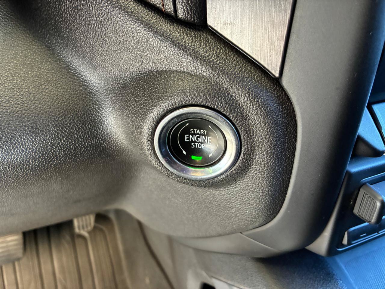 Used 2019 GMC Sierra 1500 AT4 w/ AT4 Premium Package AWD/4WD image 29