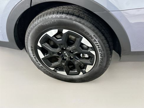 Used 2025 Kia Sorento S w/ Panoramic Sunroof Package image 11