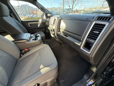 Used 2024 RAM 1500 Classic Warlock image 37