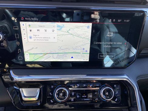 Used 2024 GMC Sierra 3500 Denali image 12