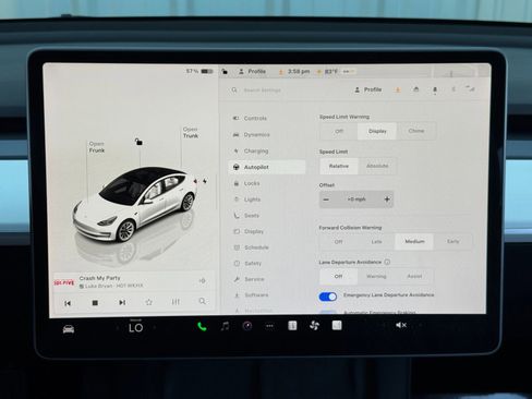 Used 2022 Tesla Model 3 image 25