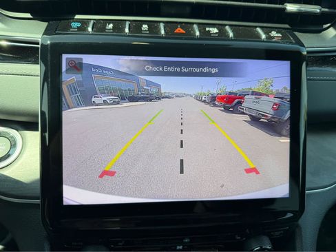 Used 2023 Jeep Grand Cherokee 4WD 4xe image 18