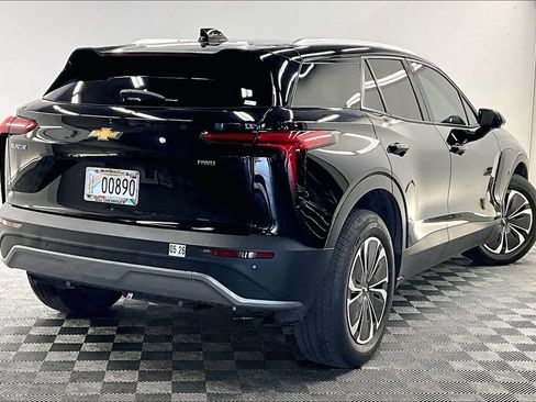 Used 2024 Chevrolet Blazer EV LT AWD/4WD image 12