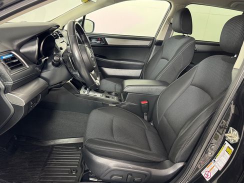Used 2019 Subaru Outback 2.5i Premium AWD/4WD image 11