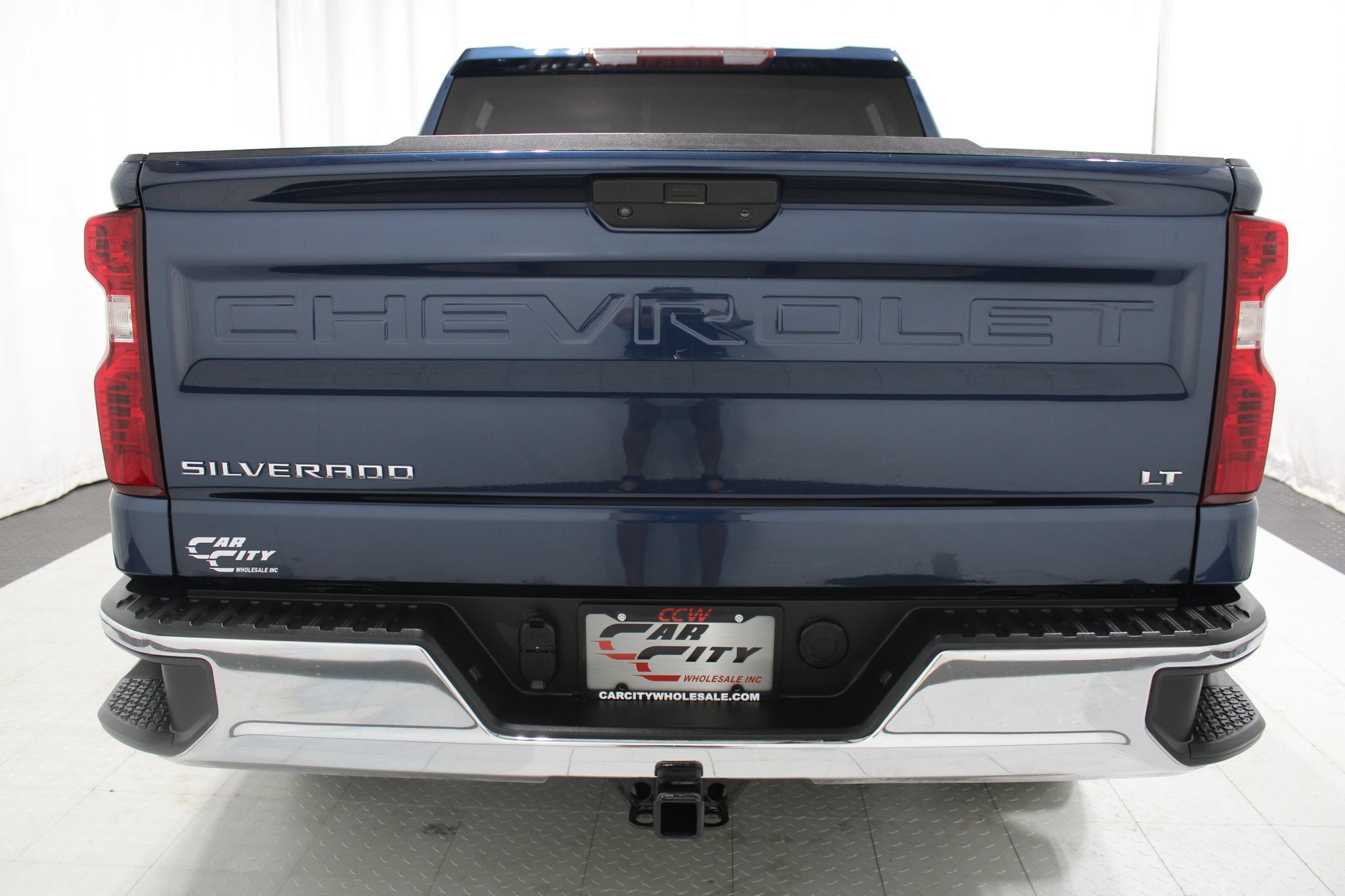 Used 2021 Chevrolet Silverado 1500 LT AWD/4WD image 7