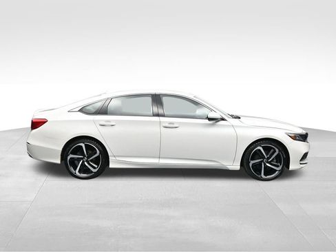 Used 2020 Honda Accord Sport image 6