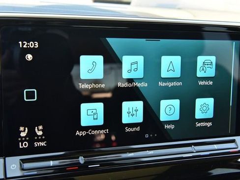 New 2026 Volkswagen Atlas SE image 14