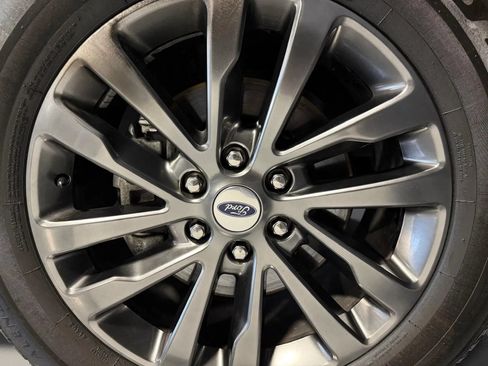 Used 2019 Ford Expedition Max Limited RWD image 10