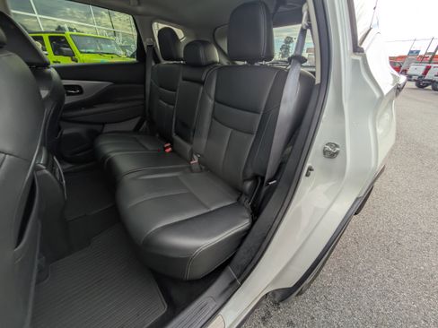 Used 2022 Nissan Murano SL w/ SL Moonroof Package image 14