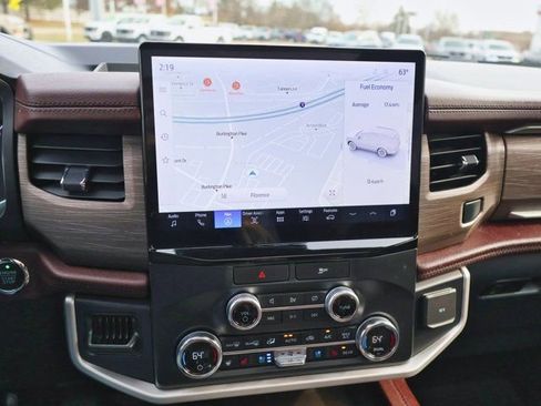 Used 2022 Ford Expedition Limited AWD/4WD image 26