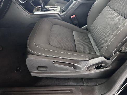 Used 2020 Chevrolet Colorado LT image 37